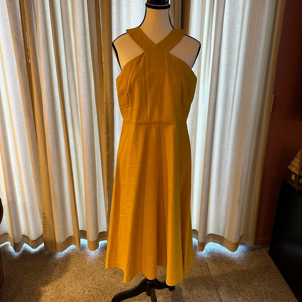 Ann Taylor factory mustard color dress size 8.